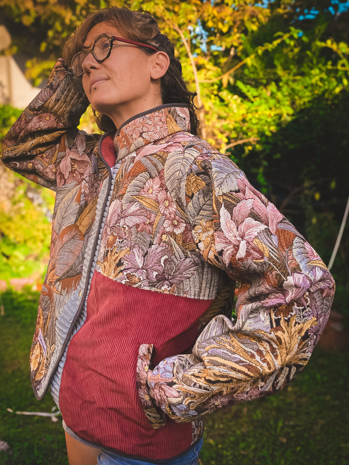 Veste Mazette : tapisserie et velours côtelé bordeaux