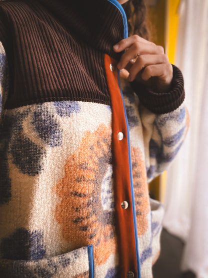 Veste Mazette : couverture à fleurs et velours côtelé