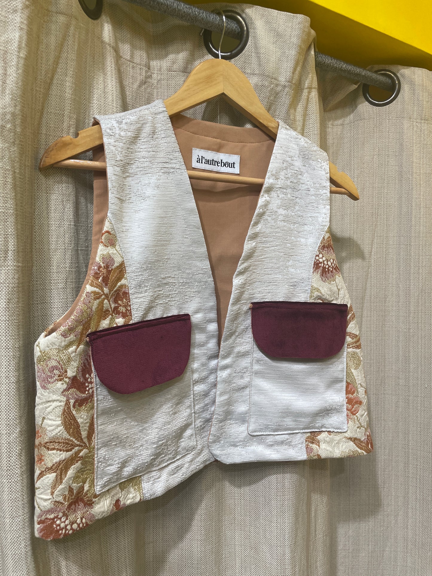 Gilet - tapisserie vintage orange et ecru