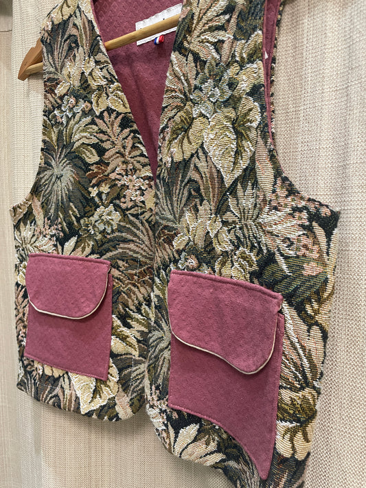 Gilet - tapisserie fleurie et bordeaux