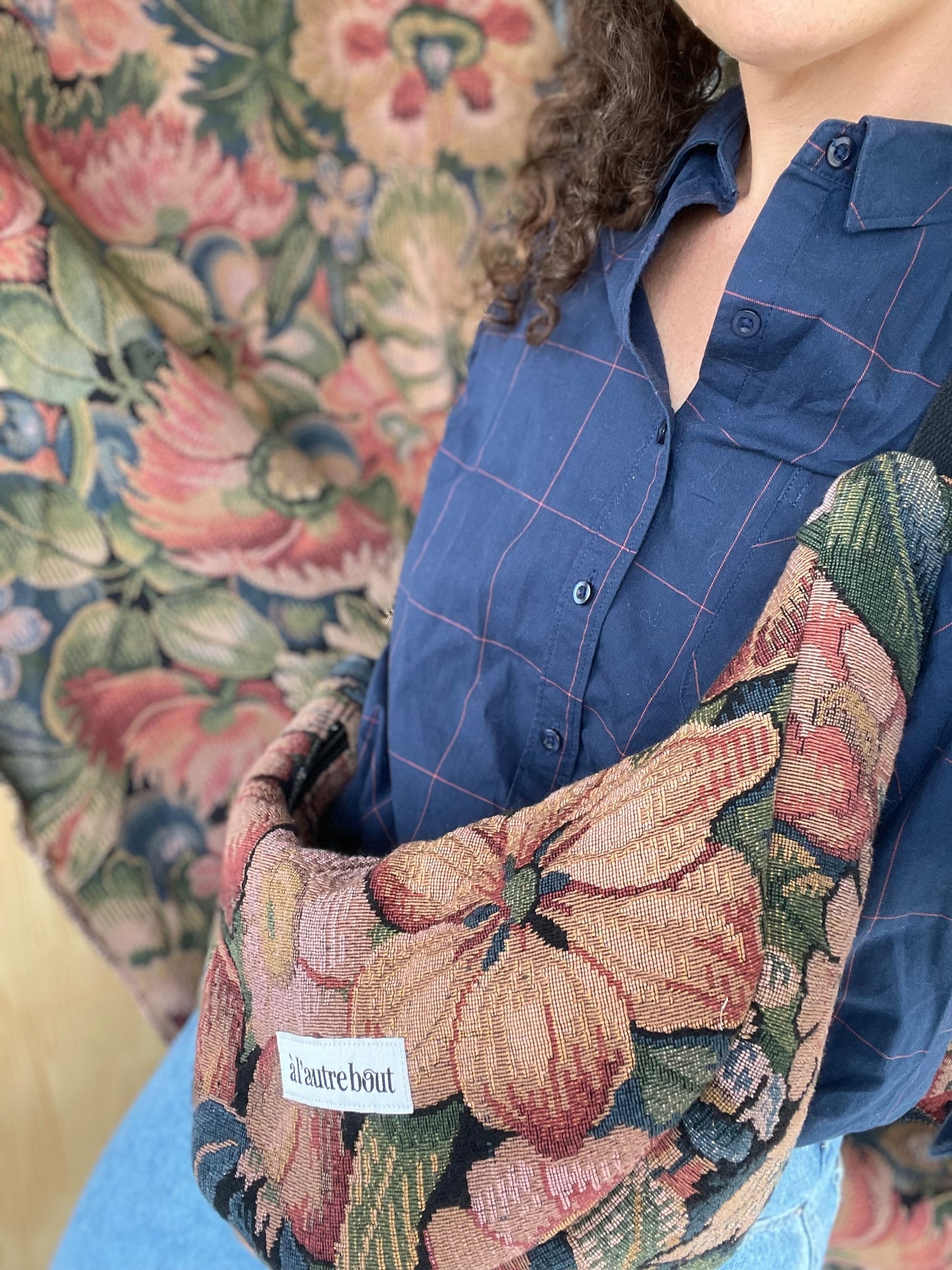 Sac demi lune - tapisserie fleurie