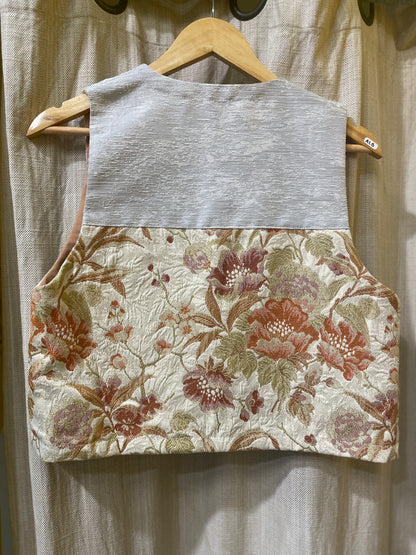 Gilet - tapisserie vintage orange et ecru