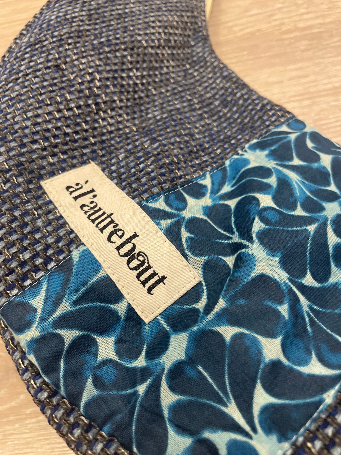 Sac demi lune - tissu lourd et texturé bleu