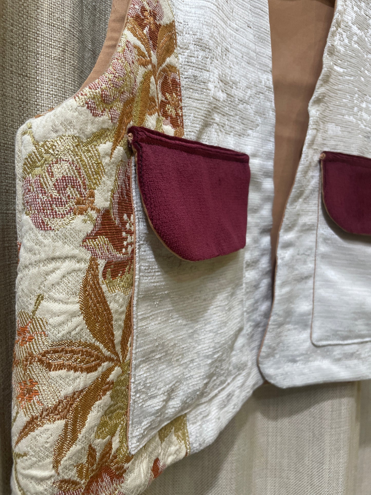Gilet - tapisserie vintage orange et ecru